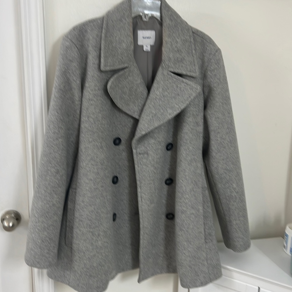 Old Navy Pea coat never worn XXL
